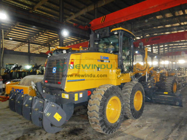 1 Unit XCMG GR165 Motor Grader & 1 Unit LW600KN Wheel Loader