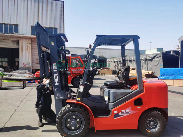 HELI CPCD35 forklift