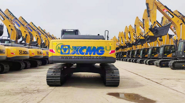 1 Unit XCMG XE265C Excavator