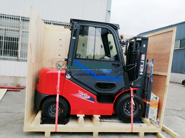 France -1 Unit HELI Diesel Forklift 