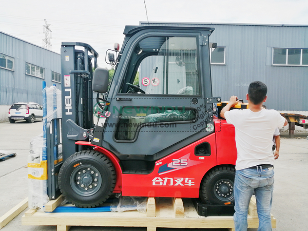 1 Unit HELI Diesel Forklift 