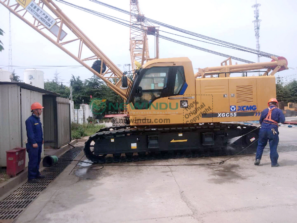 crawler crane