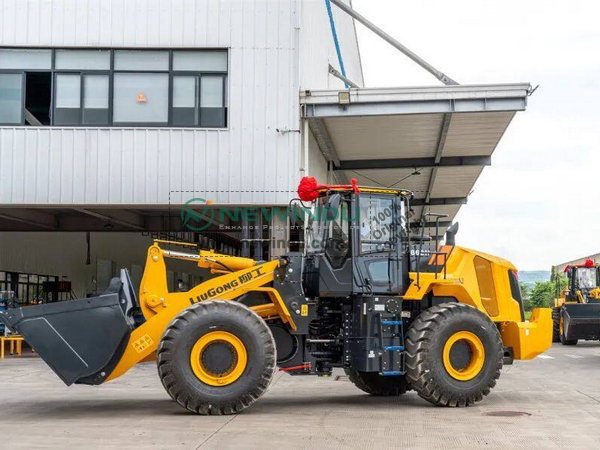 20 LIUGONG 862H Loaders Shipped to Boost Railway Coal Handling