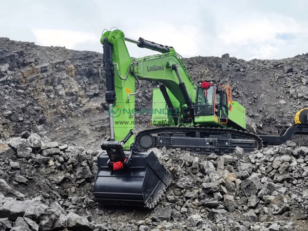 LIUGONG's Largest Electric Excavator Shines Mine