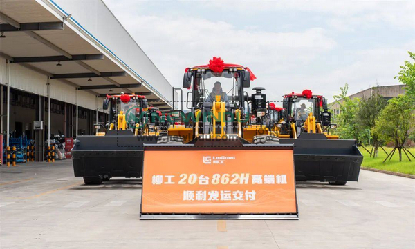 20 LIUGONG 862H Loaders Shipped to Boost Railway Coal Handling