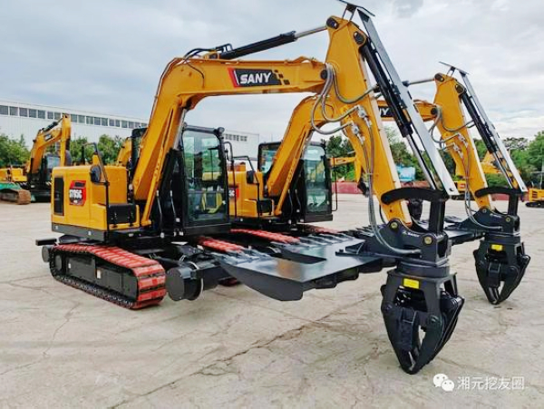 Warmly Congratulate The First Batch of SANY Crawler Excavators Delivered To Clients In Anhui!