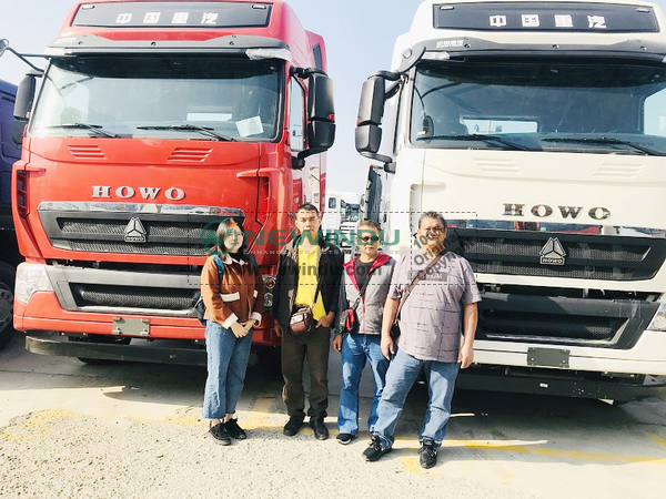Malaysia Clients Visited SHANTUI Factory and SINOTRUK Factory